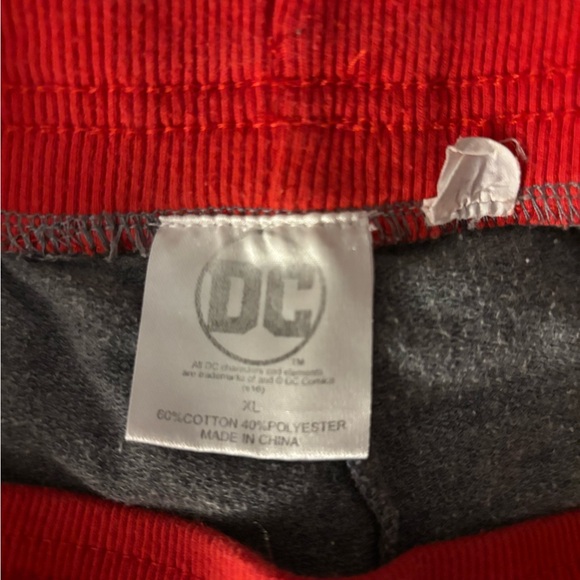 DC Comics Harley Quinn Lounge Pants (Tagged XL, Fit M–L, Good Condition) - Picture 2 of 3
